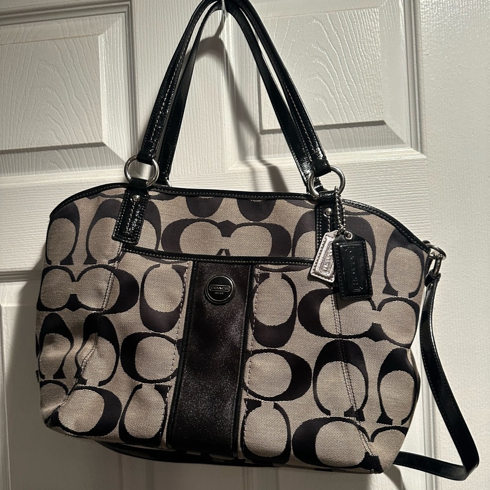 Coach Signature Black and Gray Shoulder Bag